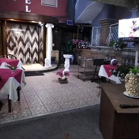Hotel La Carina Grottaminarda Ngoại thất bức ảnh