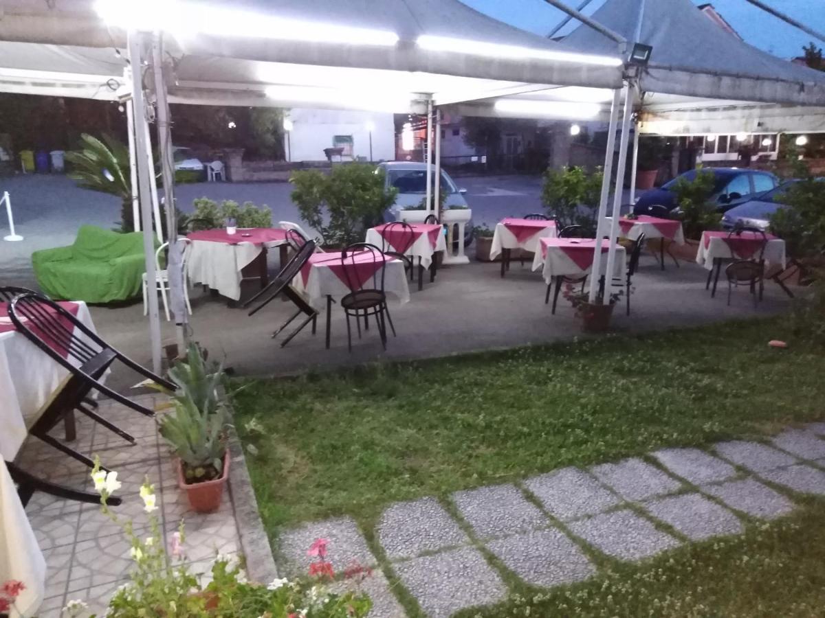 Hotel La Carina Grottaminarda Ngoại thất bức ảnh