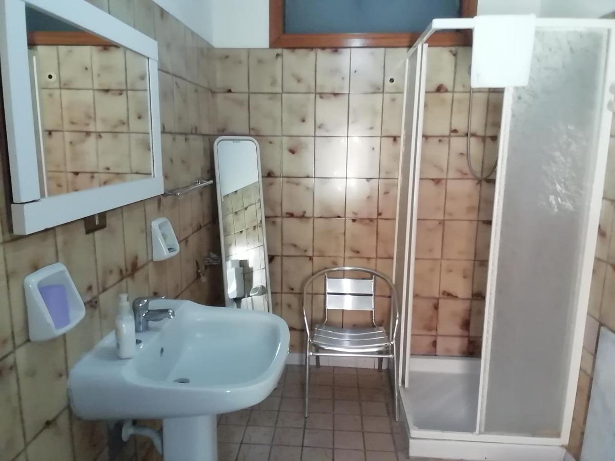 Hotel La Carina Grottaminarda Ngoại thất bức ảnh